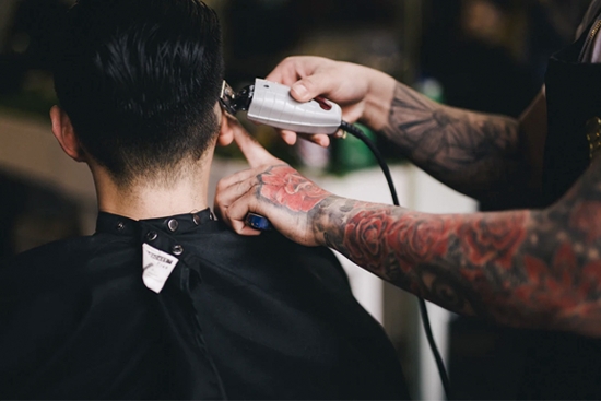 Een behandeling bij Barber Maas